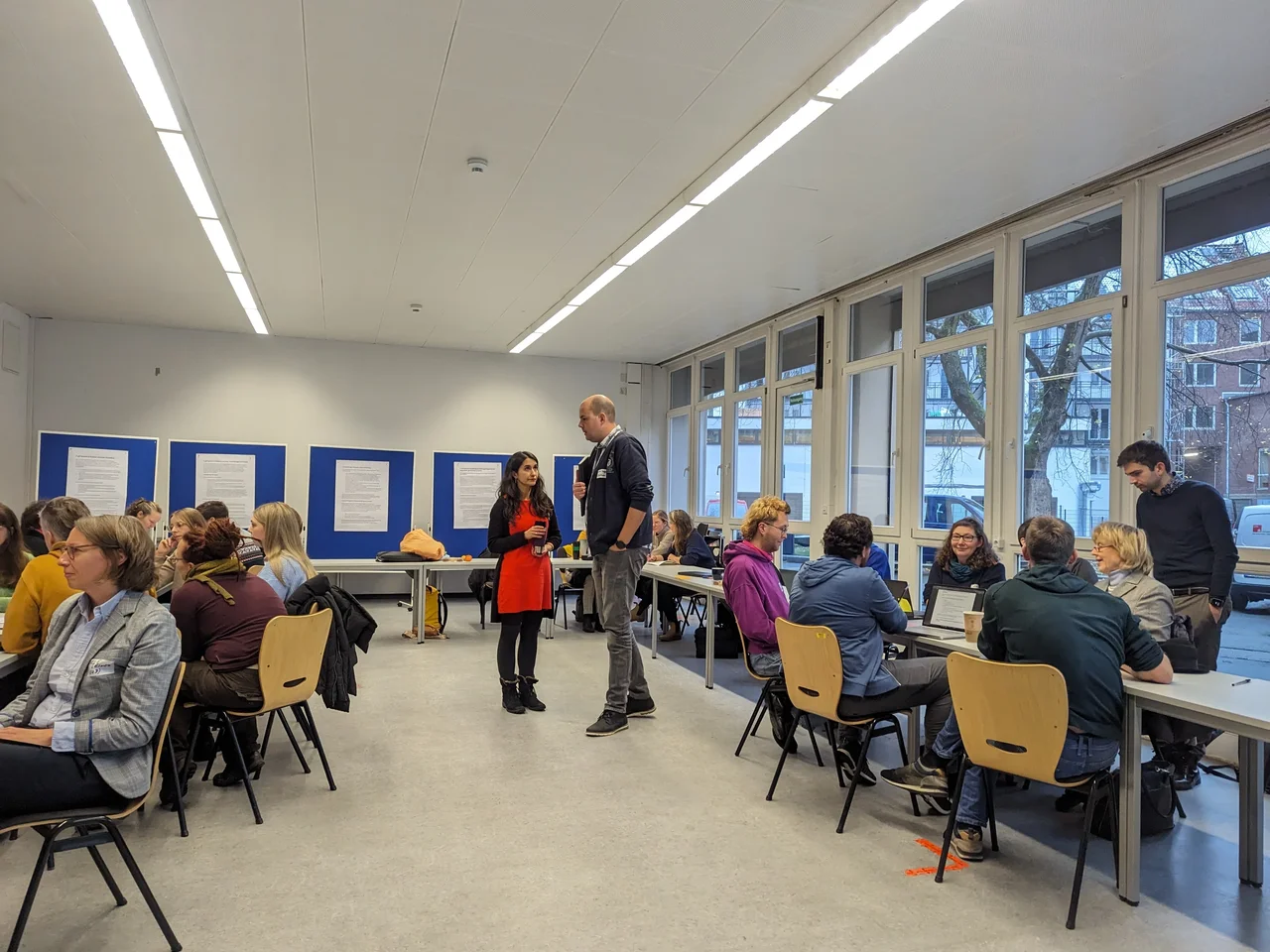 #2: Diskussion zu Rahmenempfehlungen zum Umgang mit gKI-Systemen im November 2023. Foto: DDLitLab.