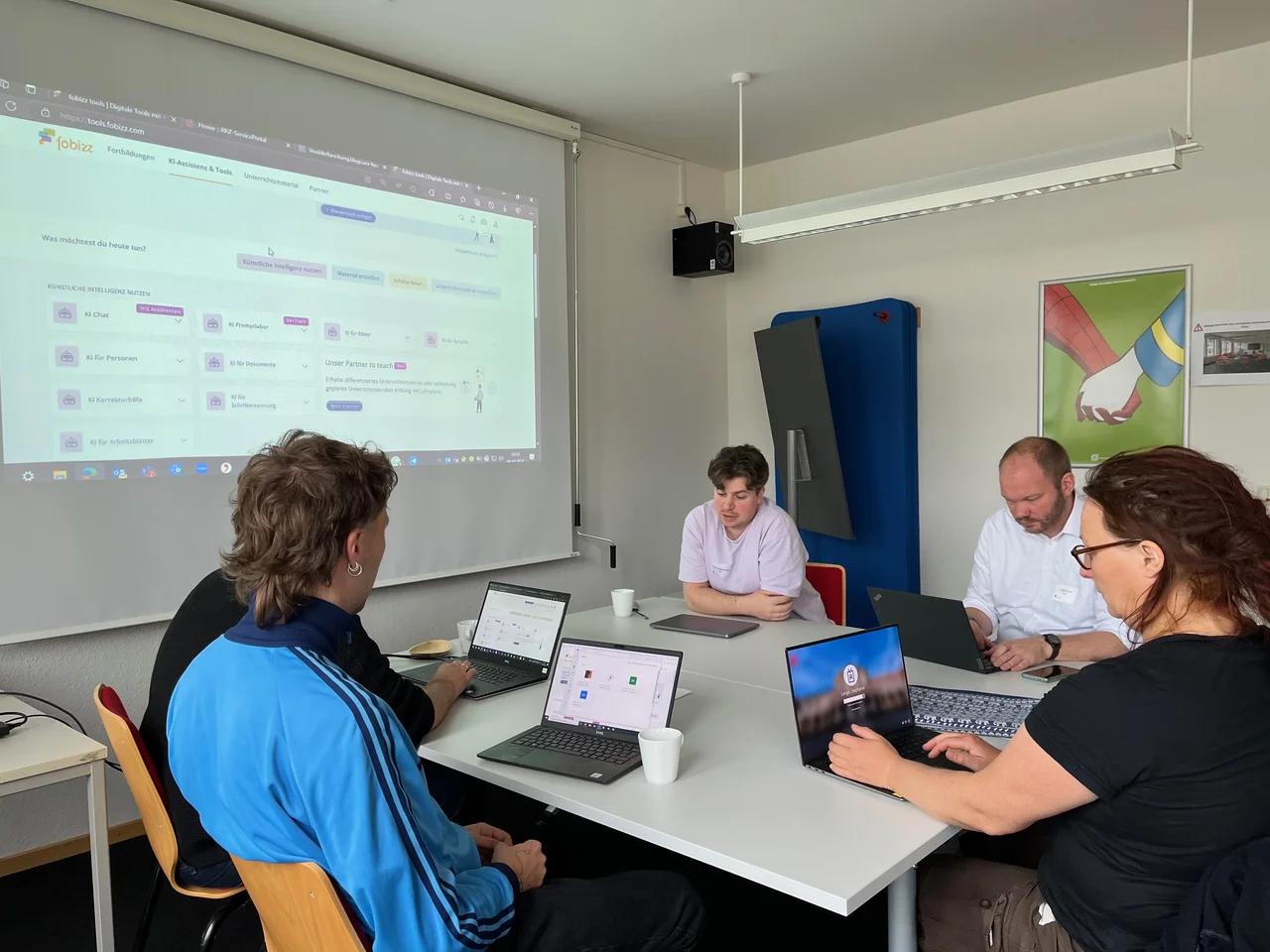 #5 Custom GPTs und Prompting im Oktober 2024. Foto: DDLitLab.